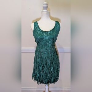 Ladies Emerald Green Lace Dress, Apricot,
